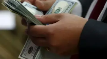 سعر صرف الدولار في العراق اليوم الأربعاء 15 أبريل 2026 مقابل الدينار العراقي.. الفجوة مع الرسمي تحوم حول 16%